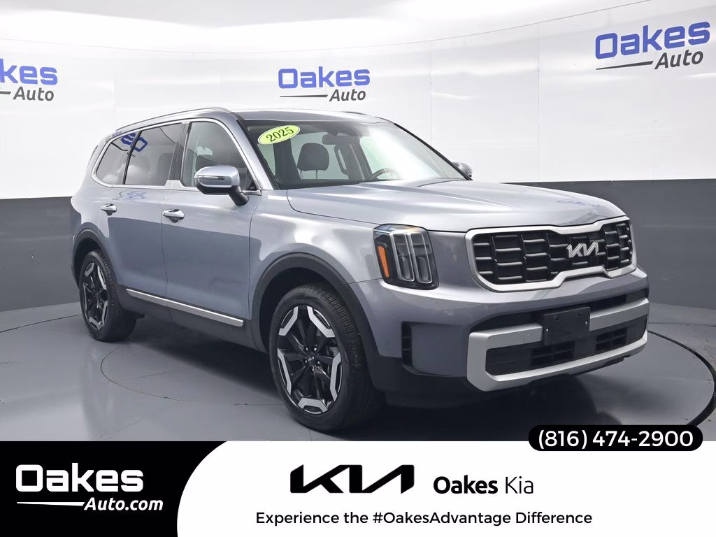 2025 Everlasting Silver Kia Telluride S AWD SUV