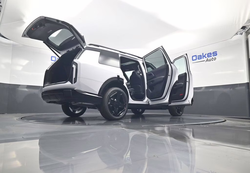 2027 Glacial White Pearl Kia Telluride X-Line EX AWD SUV