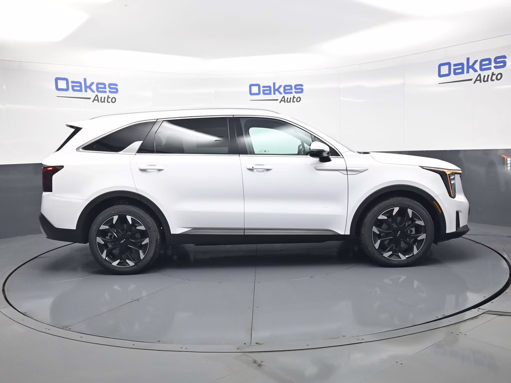 2026 Glacial White Pearl Kia Sorento EX FWD SUV