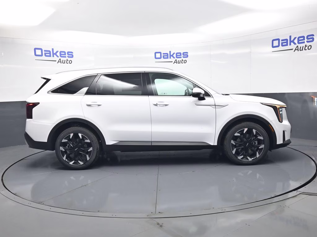2026 Glacial White Pearl Kia Sorento EX FWD SUV