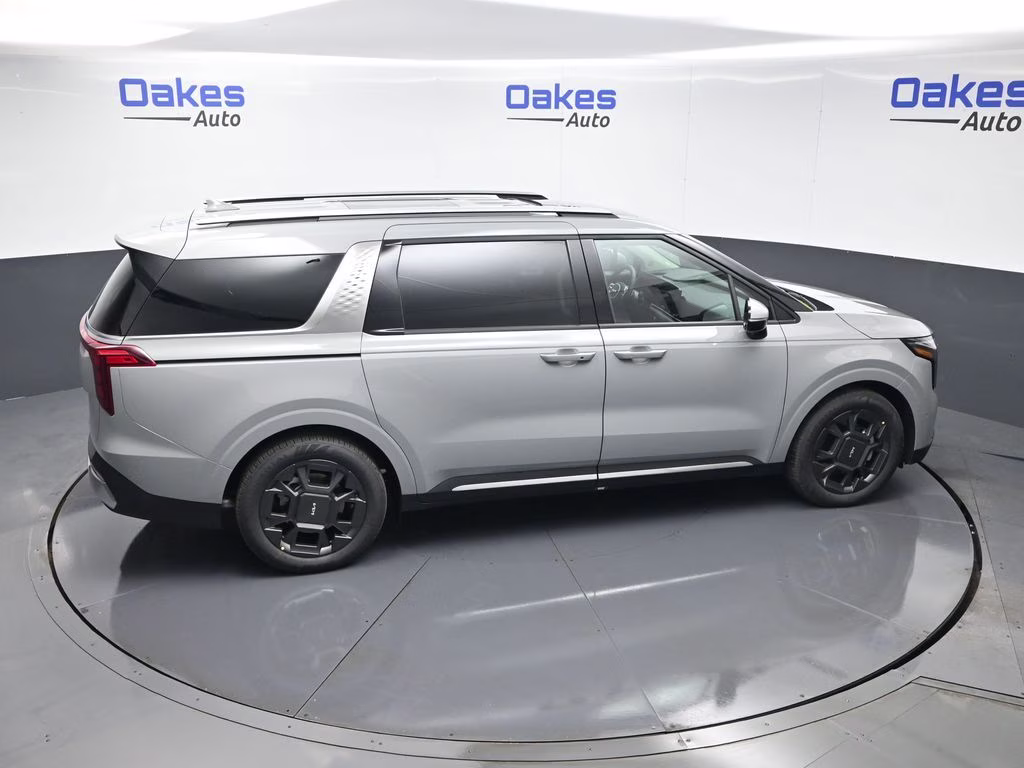 2026 Ceramic Silver Kia Carnival SX FWD Van