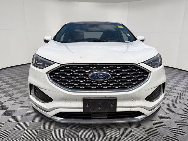 2020 White Ford Edge Titanium AWD SUV