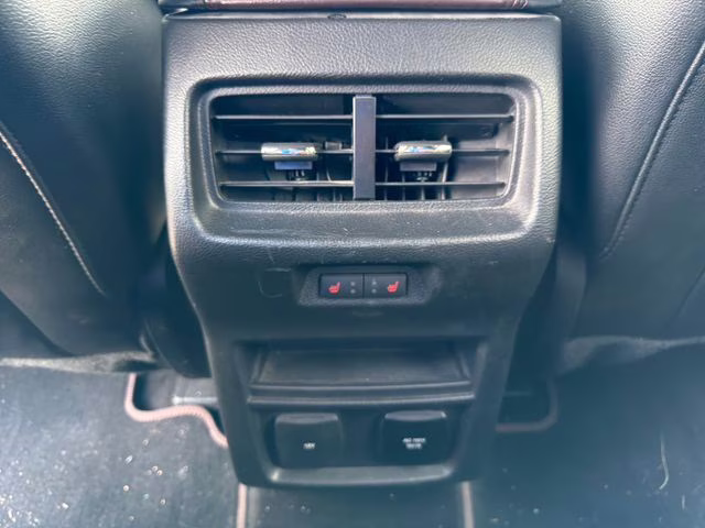 2020 White Ford Edge Titanium AWD SUV