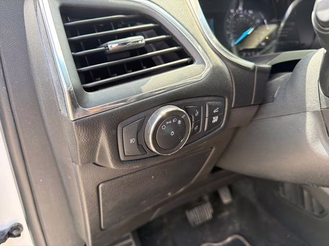 2020 White Ford Edge Titanium AWD SUV