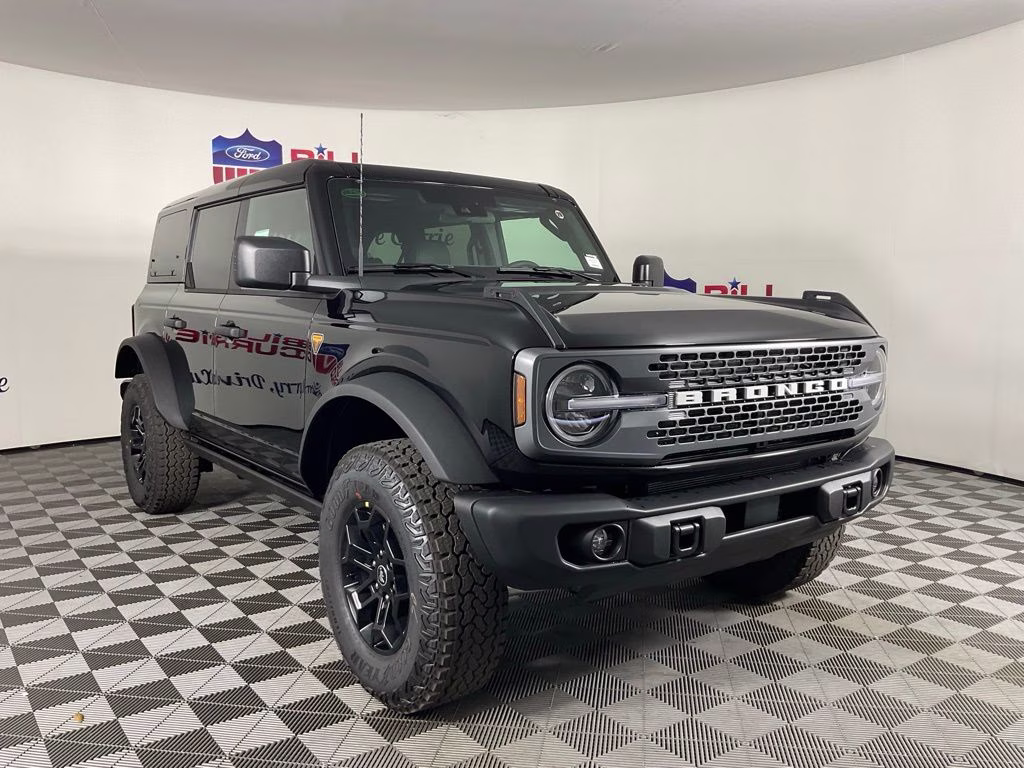 2026 Shadow Black Ford Bronco Badlands 4X4 SUV