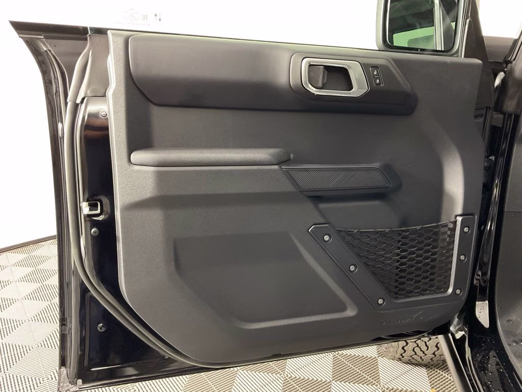 2026 Shadow Black Ford Bronco Badlands 4X4 SUV