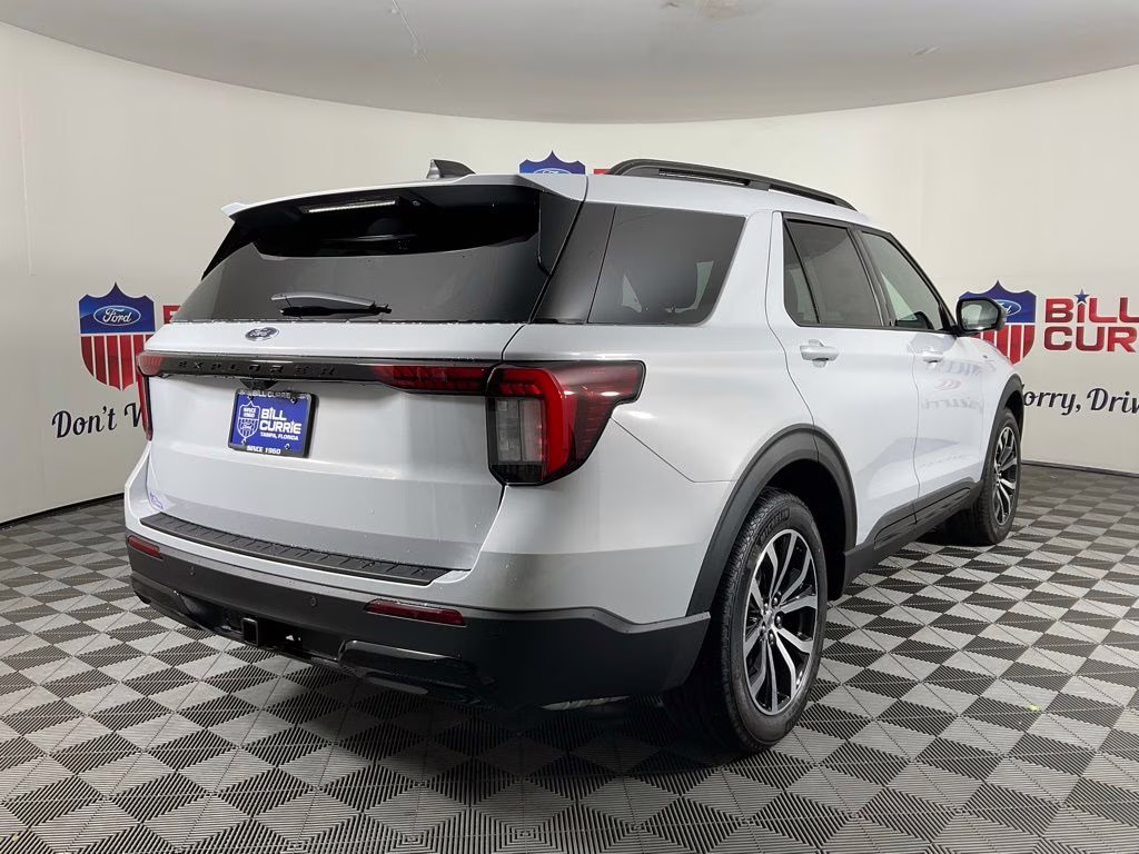 2026 White Ford Explorer ST-Line RWD SUV