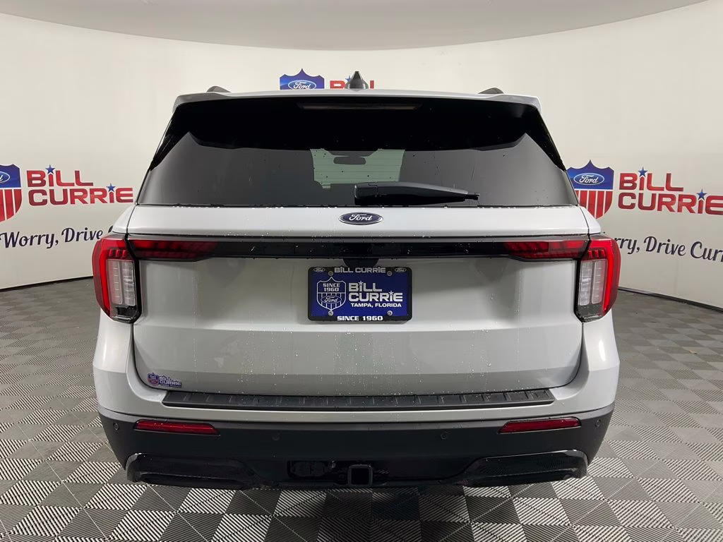 2026 White Ford Explorer ST-Line RWD SUV