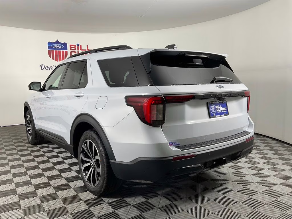 2026 White Ford Explorer ST-Line RWD SUV