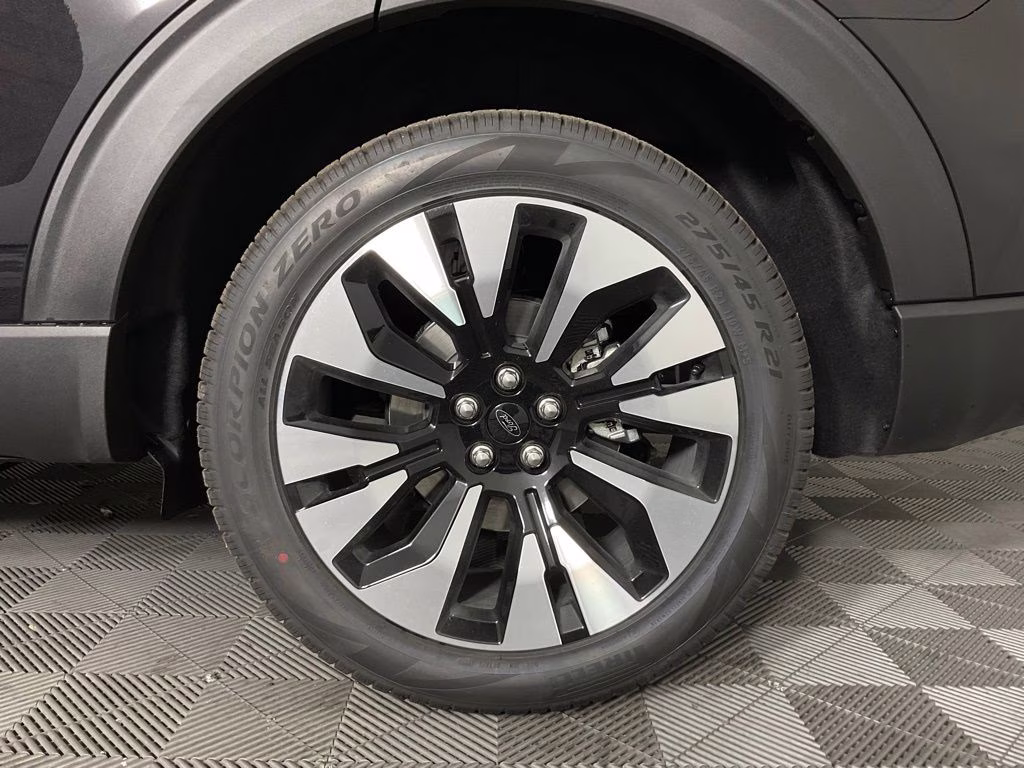 2026 Black Ford Explorer Platinum 4X4 SUV