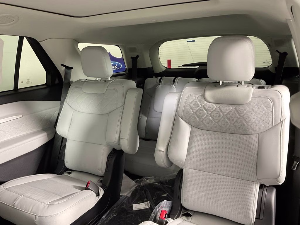 2026 Black Ford Explorer Platinum 4X4 SUV