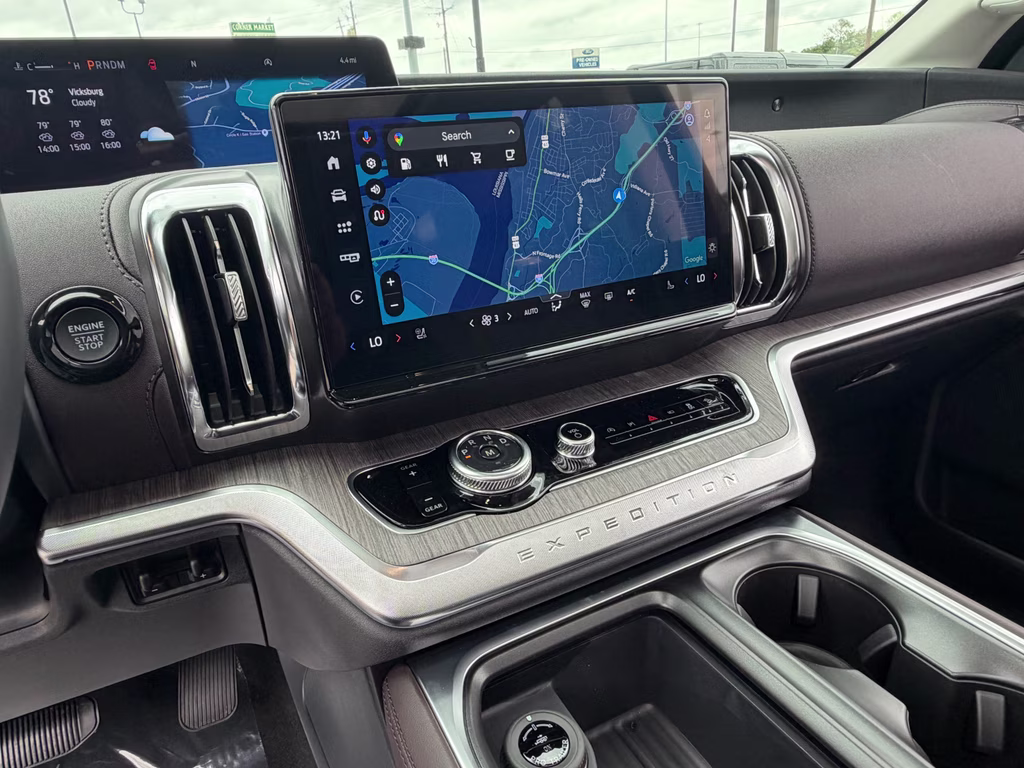 2026 Agate Black Metallic Ford Expedition Max Platinum 4X4 SUV