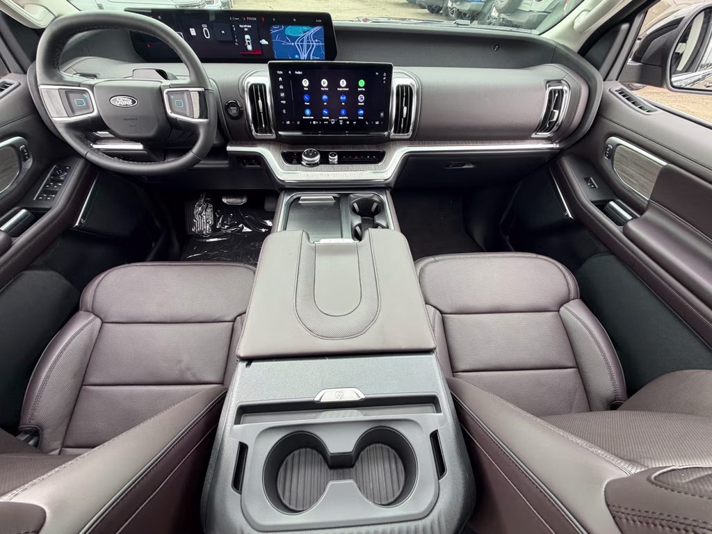 2026 Agate Black Metallic Ford Expedition Max Platinum 4X4 SUV