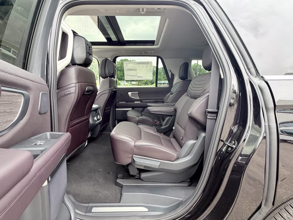 2026 Agate Black Metallic Ford Expedition Max Platinum 4X4 SUV
