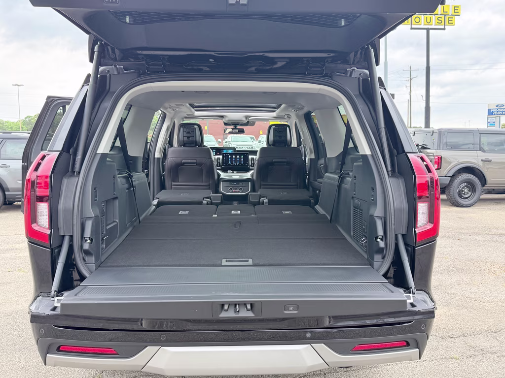 2026 Agate Black Metallic Ford Expedition Max Platinum 4X4 SUV