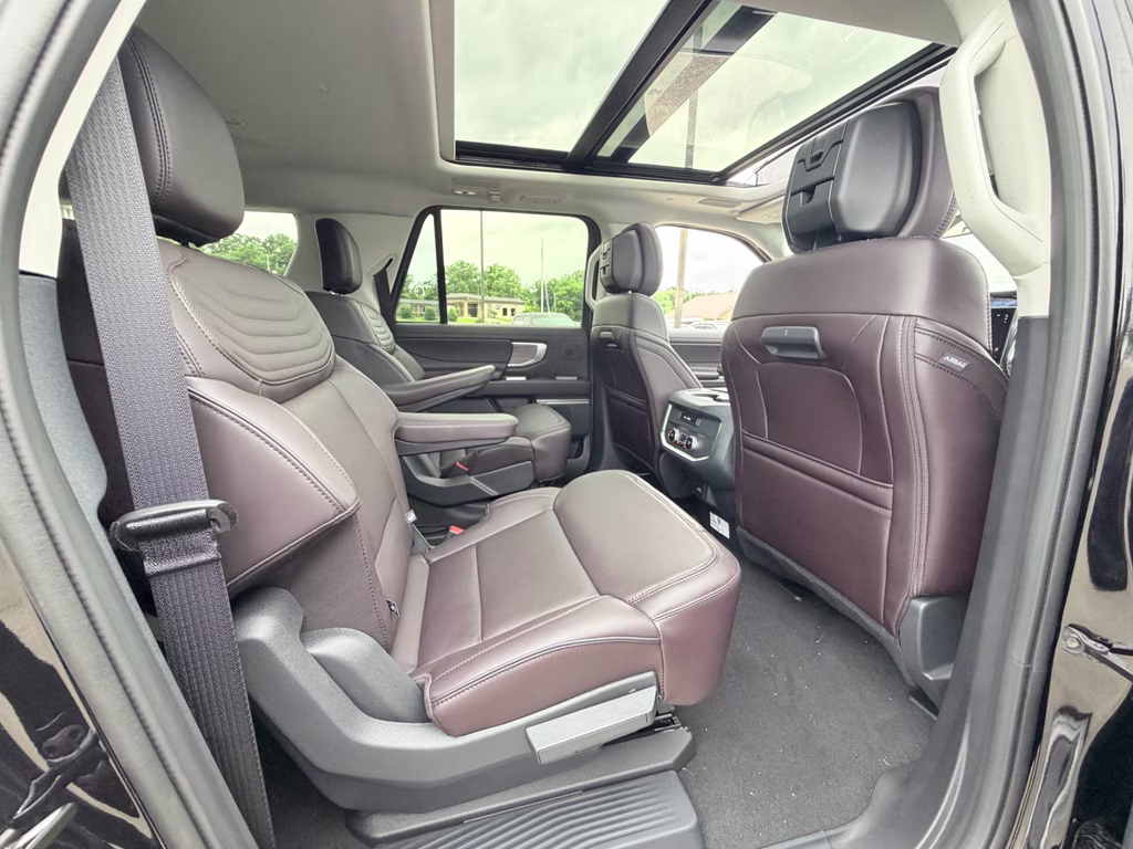 2026 Agate Black Metallic Ford Expedition Max Platinum 4X4 SUV