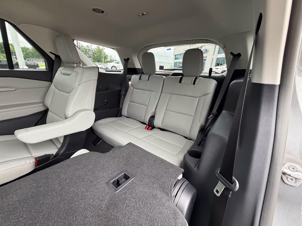2026 Carbonized Gray Metallic Ford Explorer Active w/200A Pkg RWD SUV