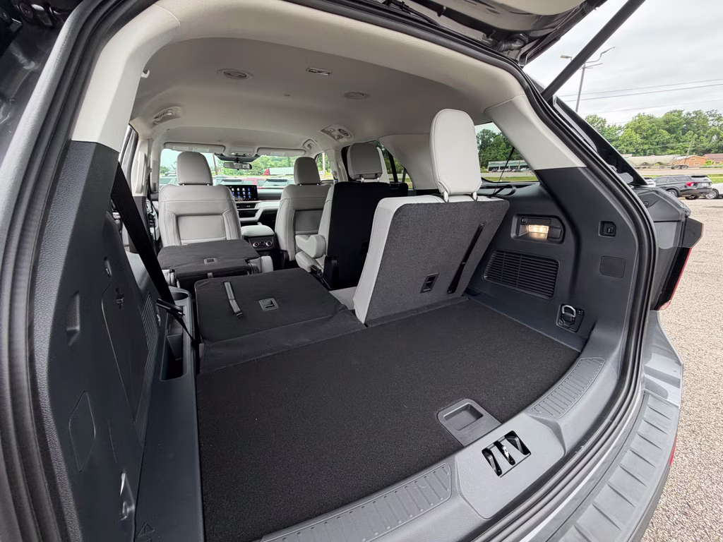 2026 Carbonized Gray Metallic Ford Explorer Active w/200A Pkg RWD SUV