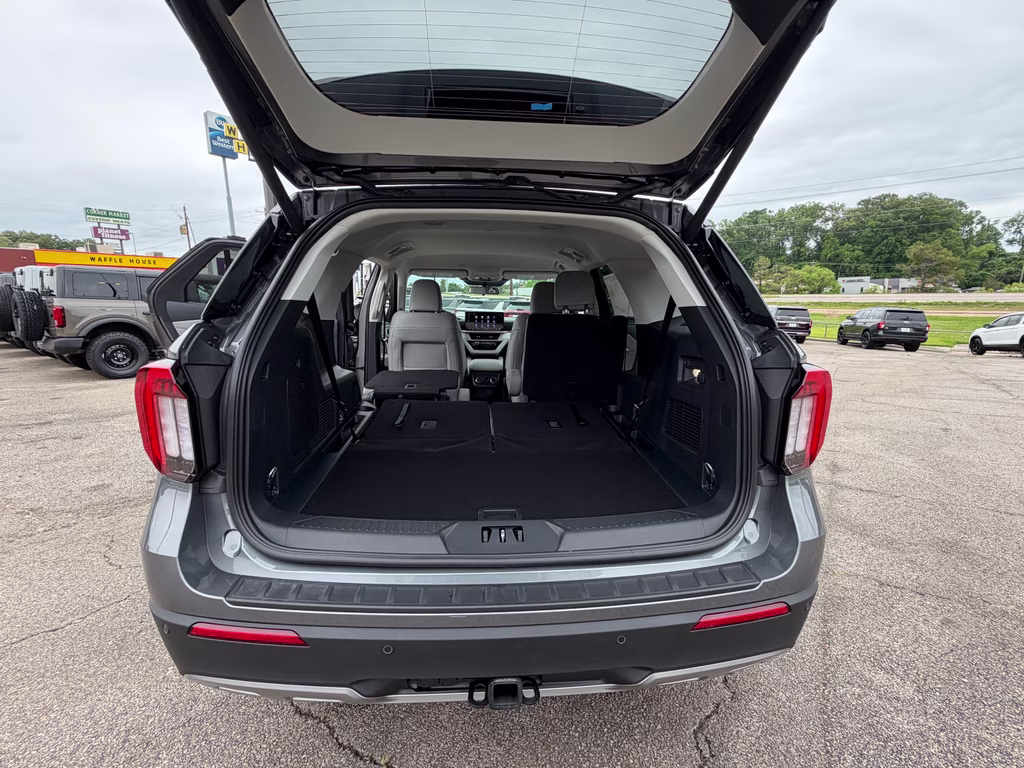 2026 Carbonized Gray Metallic Ford Explorer Active w/200A Pkg RWD SUV