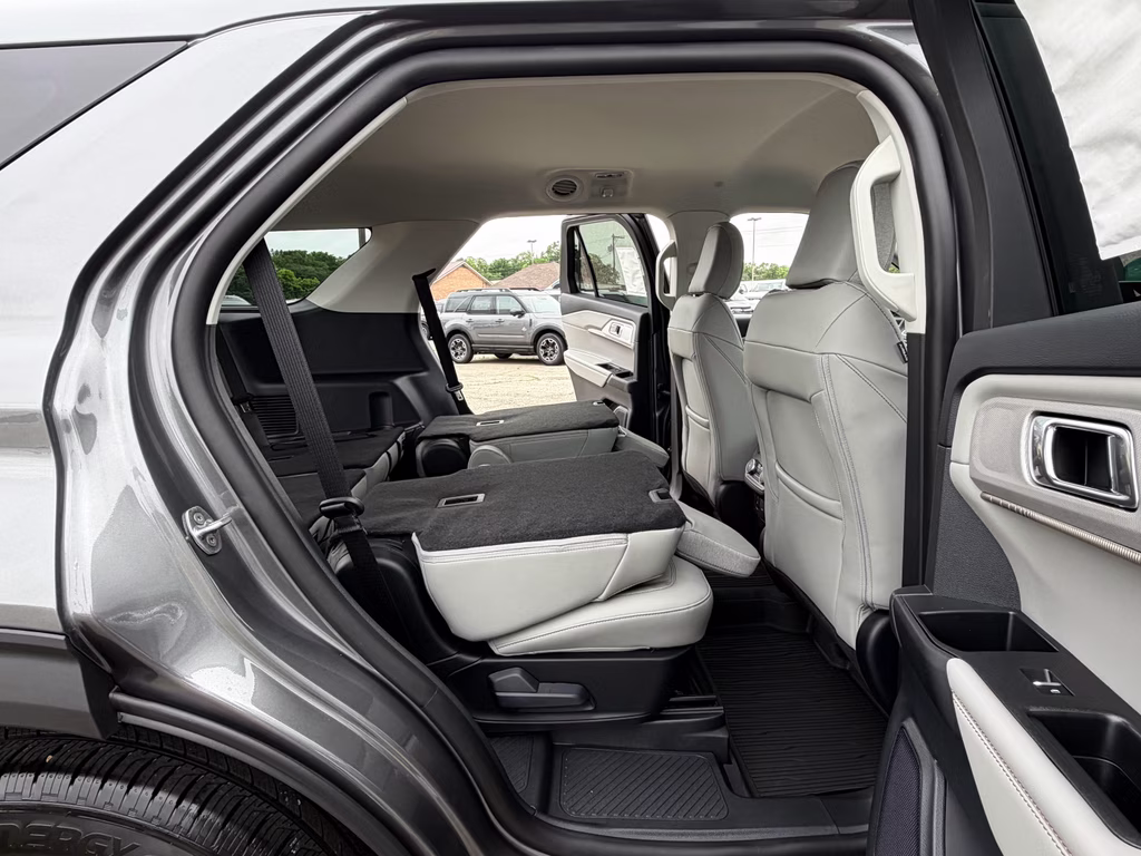 2026 Carbonized Gray Metallic Ford Explorer Active w/200A Pkg RWD SUV