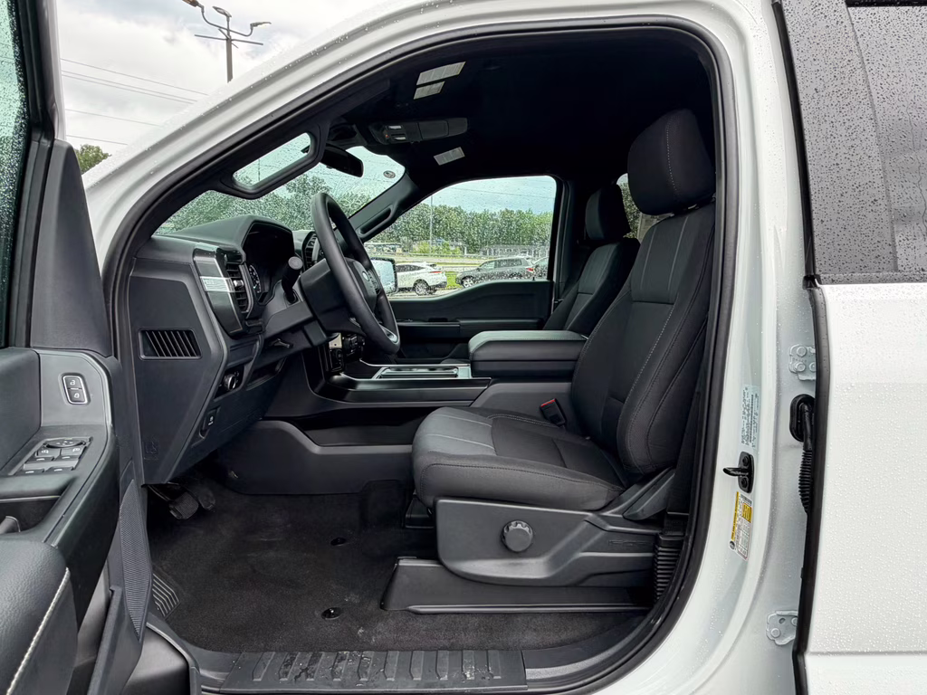 2026 Oxford White Ford F-150 STX 4X4 Truck