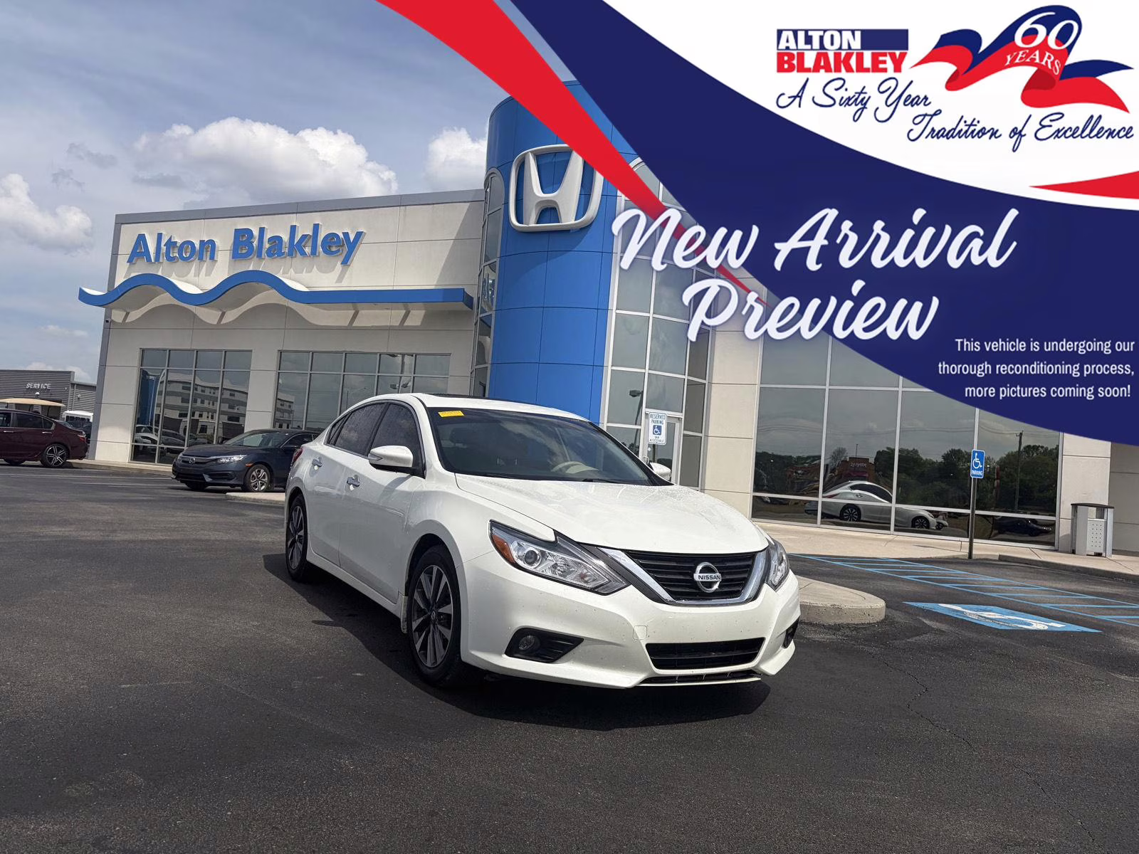 2016 Super Black Nissan Altima 2.5 SL FWD Sedan