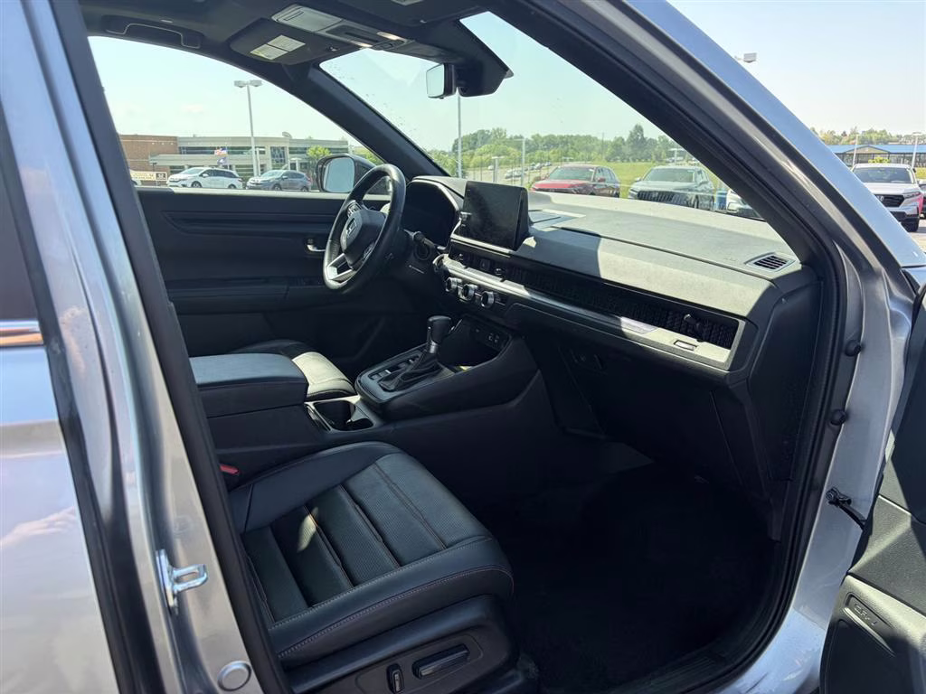 2024 Lunar Silver Metallic Honda CR-V Hybrid Sport-L AWD 4dr AWD