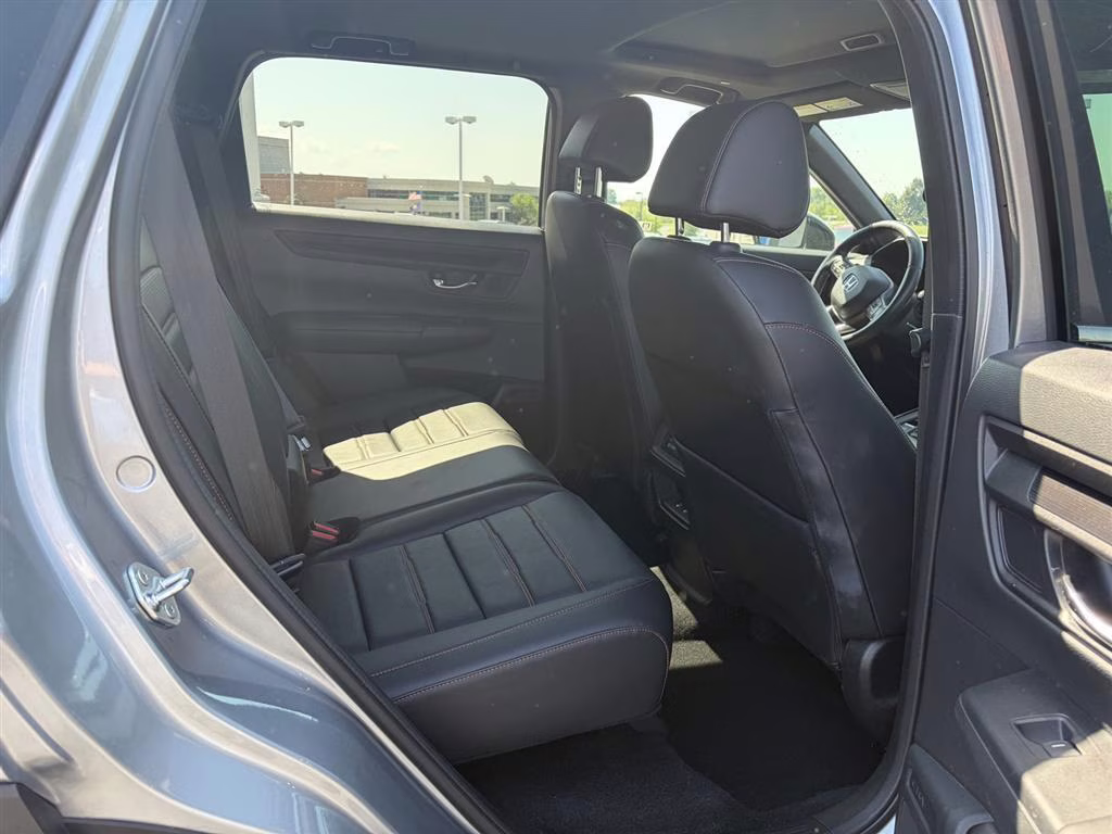 2024 Lunar Silver Metallic Honda CR-V Hybrid Sport-L AWD 4dr AWD
