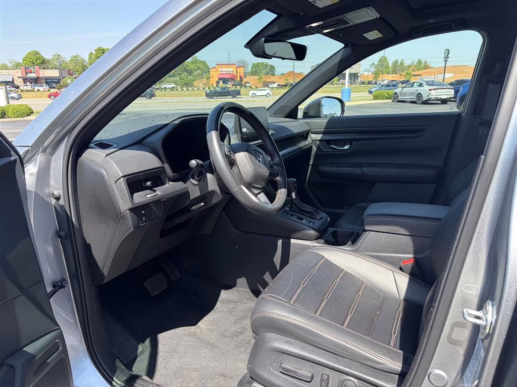 2024 Lunar Silver Metallic Honda CR-V Hybrid Sport-L AWD 4dr AWD