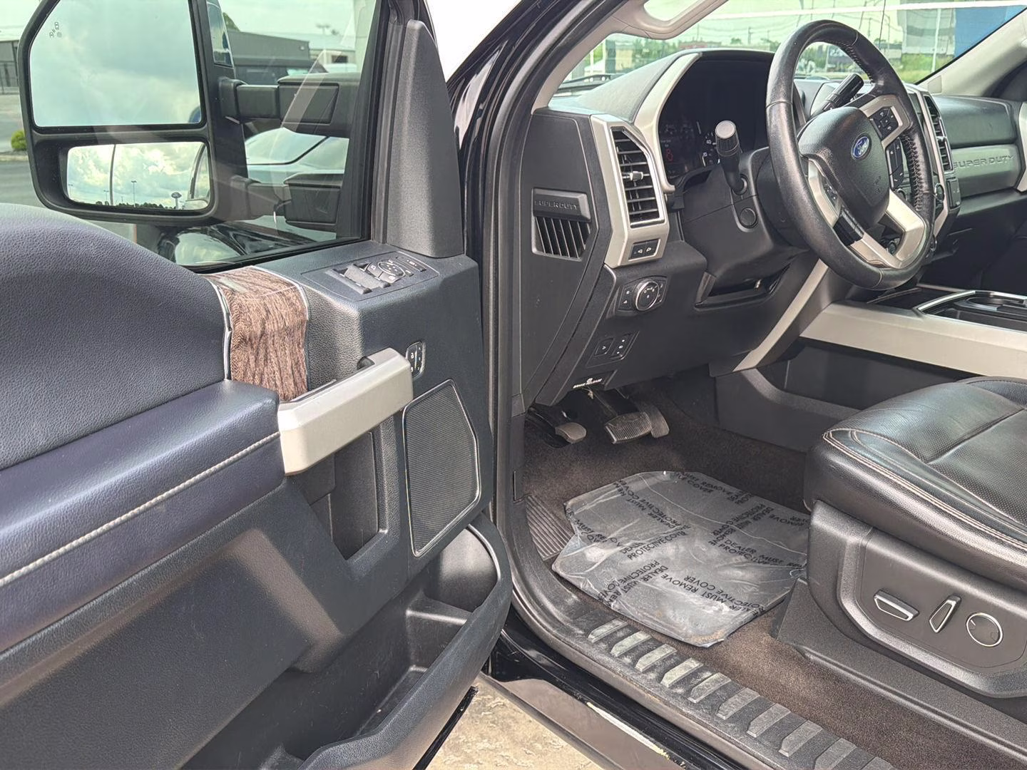 2018 Shadow Black Ford Super Duty F-350 DRW Lariat 4X4 Truck