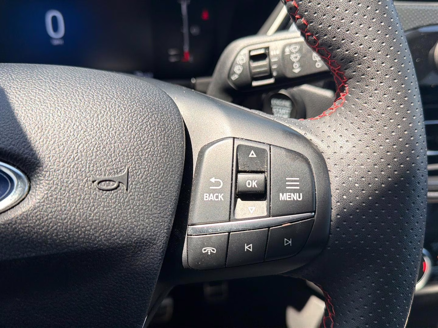 2024 Iconic Silver Ford Escape ST-Line AWD SUV