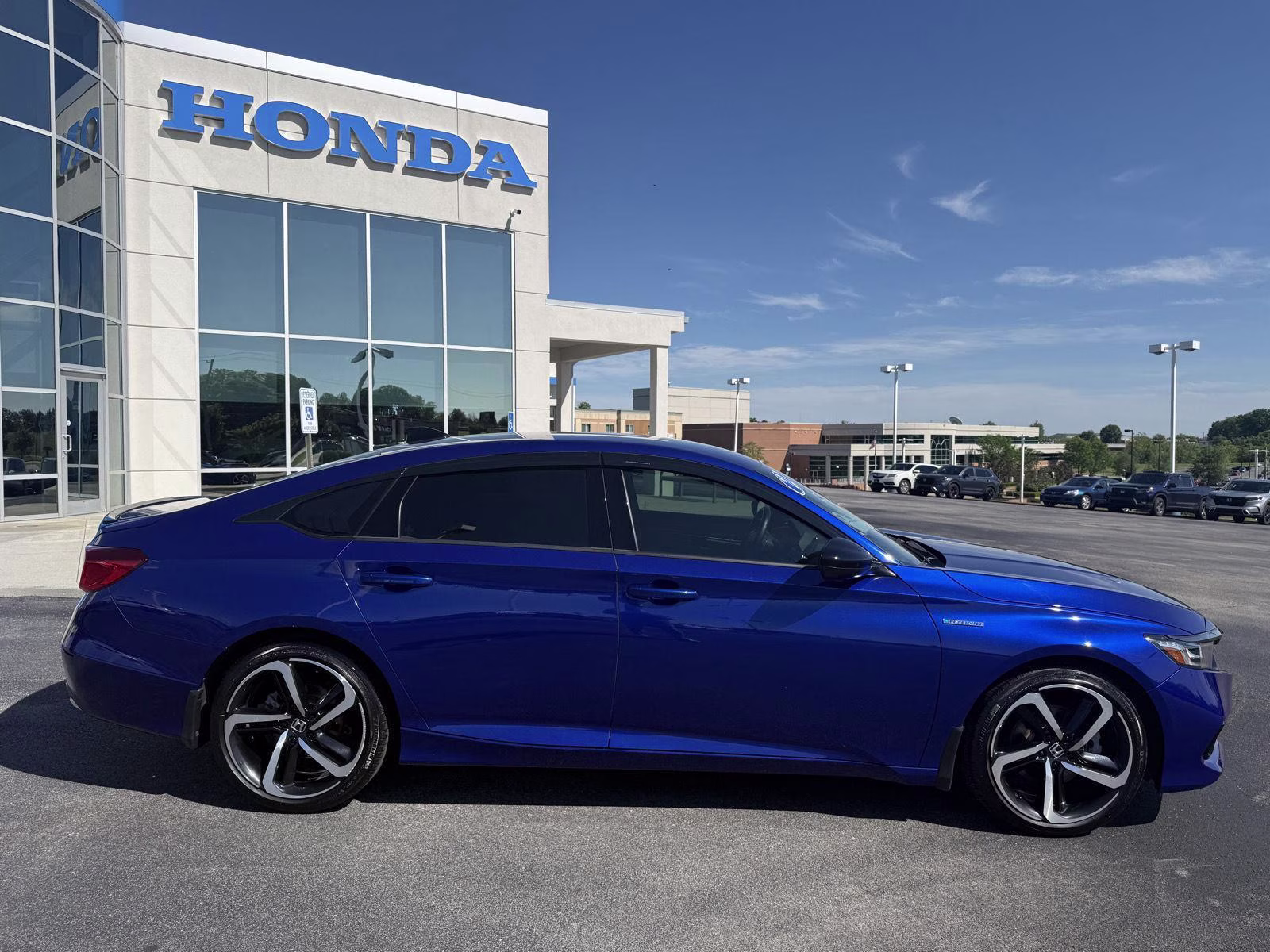 2022 Still Night Pearl Honda Accord Hybrid Sport FWD Sedan