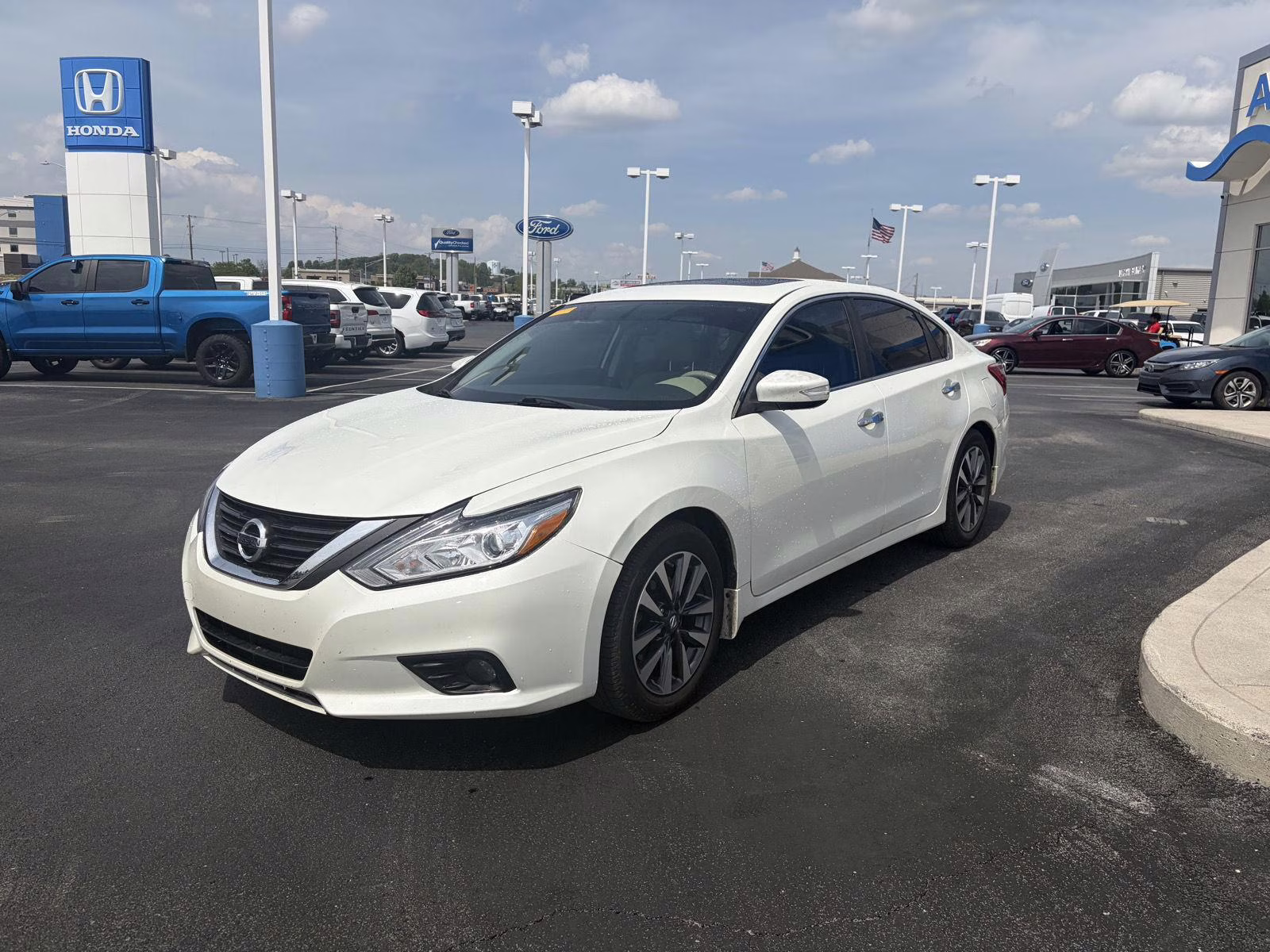 2016 Super Black Nissan Altima 2.5 SL FWD Sedan