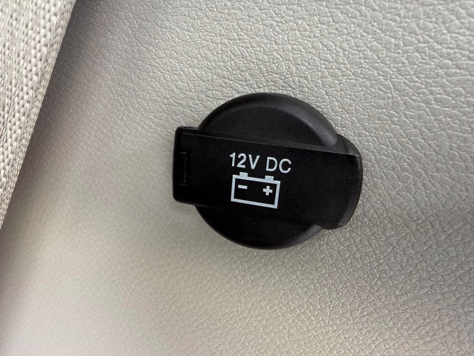 2023 WHITE Chrysler Pacifica TOURING L FWD FWD