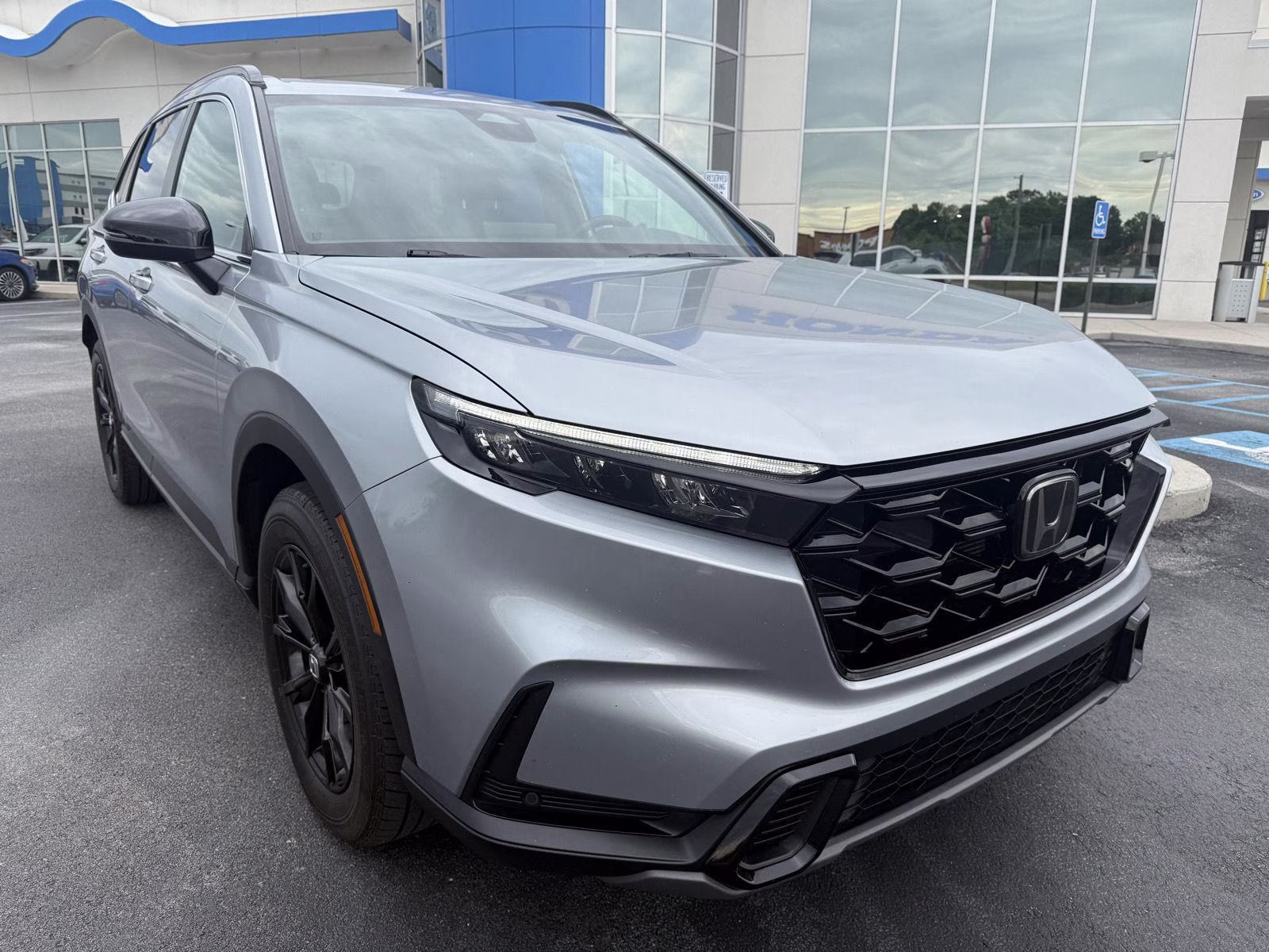 2024 Lunar Silver Metallic Honda CR-V Hybrid Sport-L AWD 4dr AWD