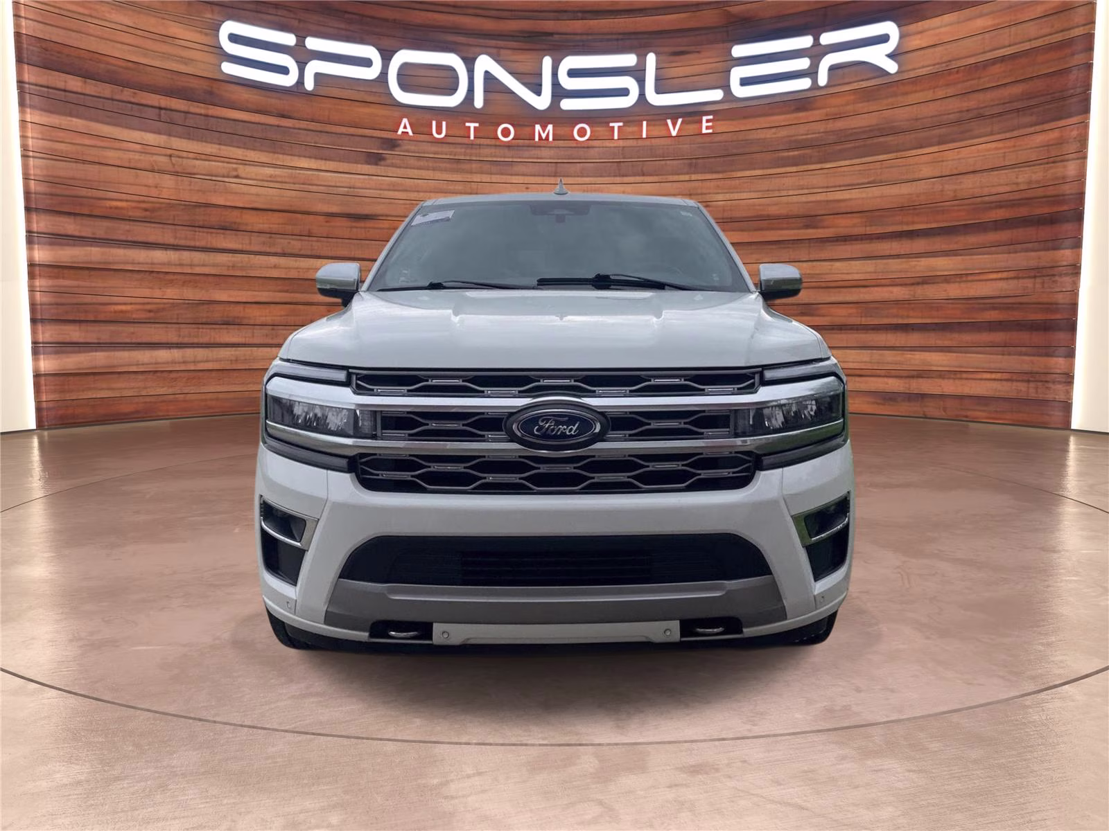 2022 Star White Metallic Tri-Coat Ford Expedition Max Platinum 4X4 SUV