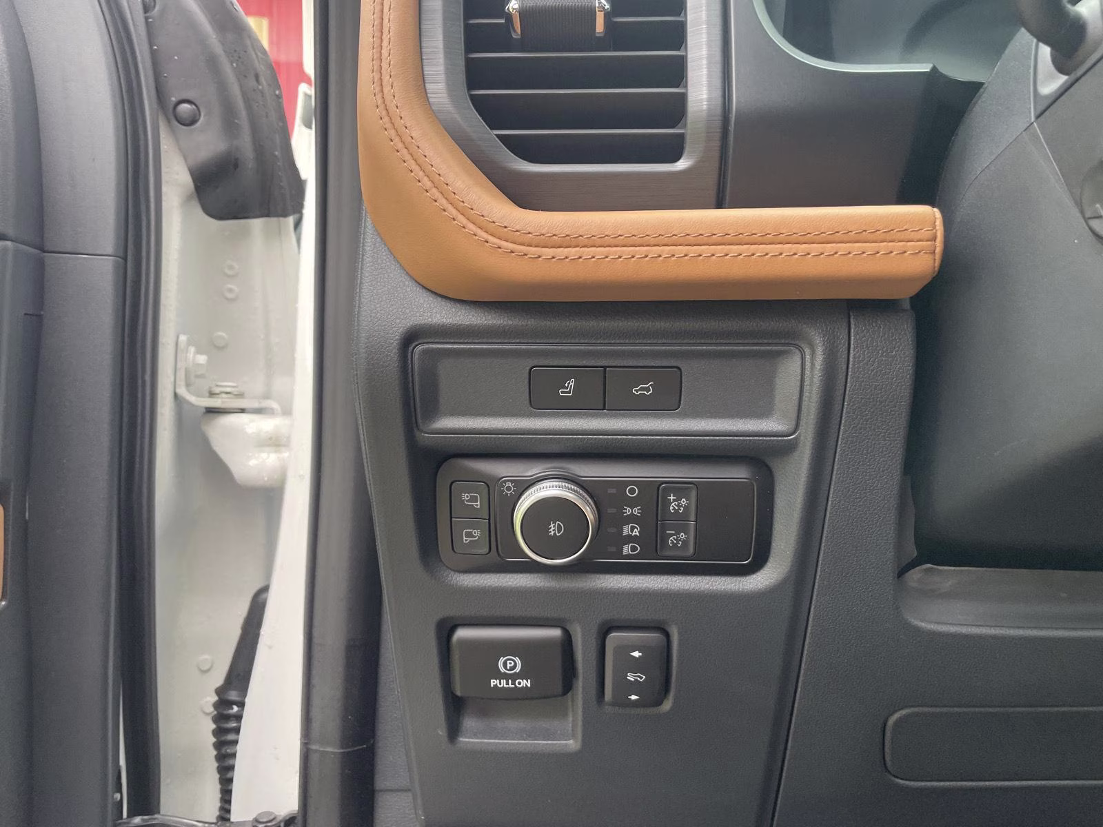 2022 Star White Metallic Tri-Coat Ford Expedition Max Platinum 4X4 SUV