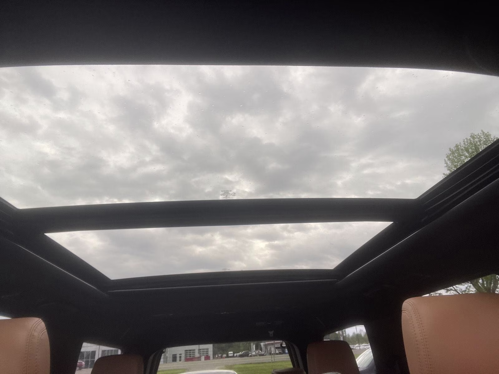 2022 Star White Metallic Tri-Coat Ford Expedition Max Platinum 4X4 SUV