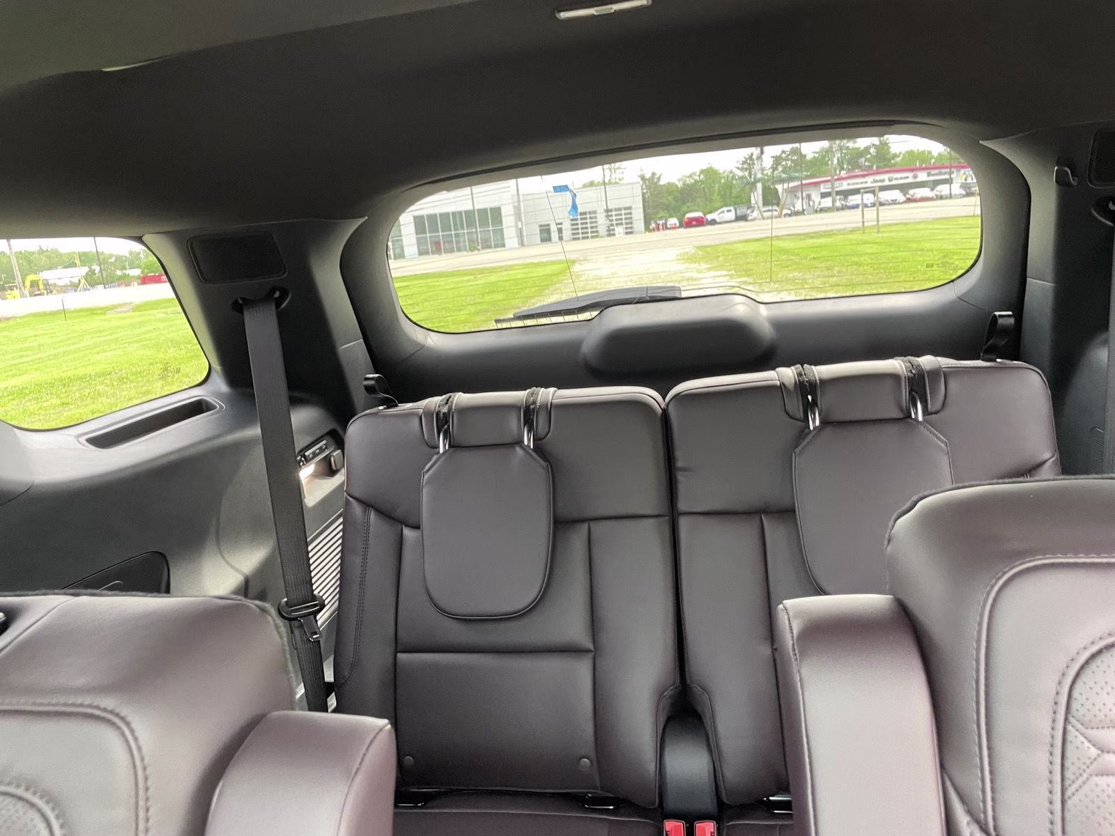 2026 Agate Black Ford Explorer Platinum 4X4 SUV