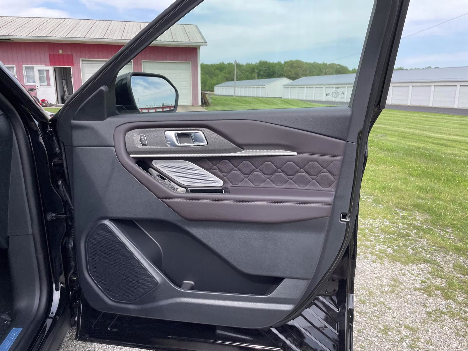 2026 Agate Black Ford Explorer Platinum 4X4 SUV