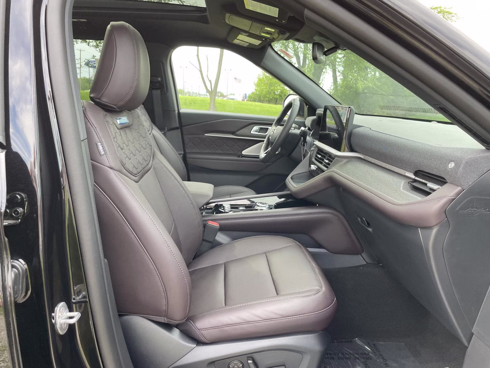 2026 Agate Black Ford Explorer Platinum 4X4 SUV