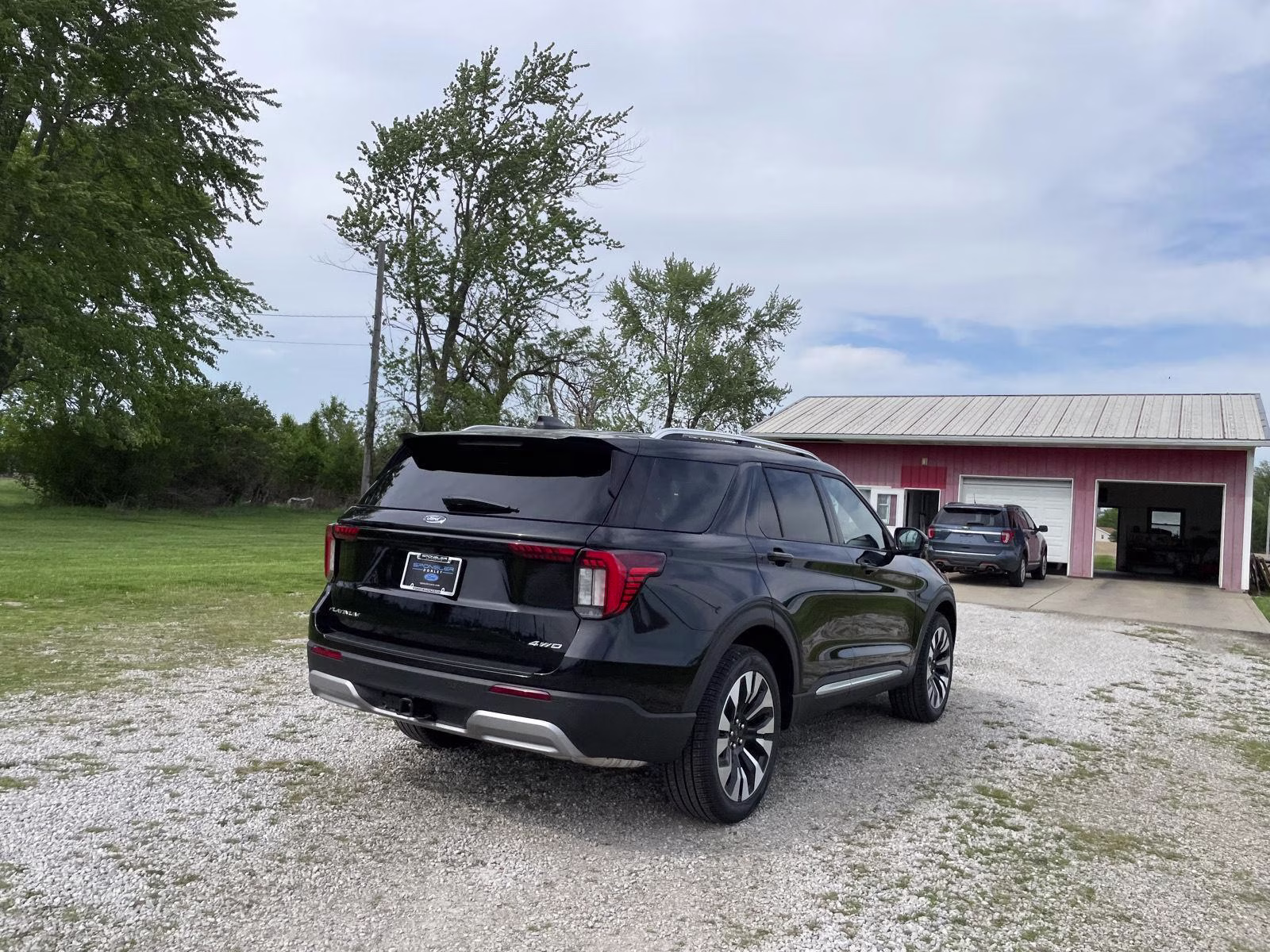 2026 Agate Black Ford Explorer Platinum 4X4 SUV