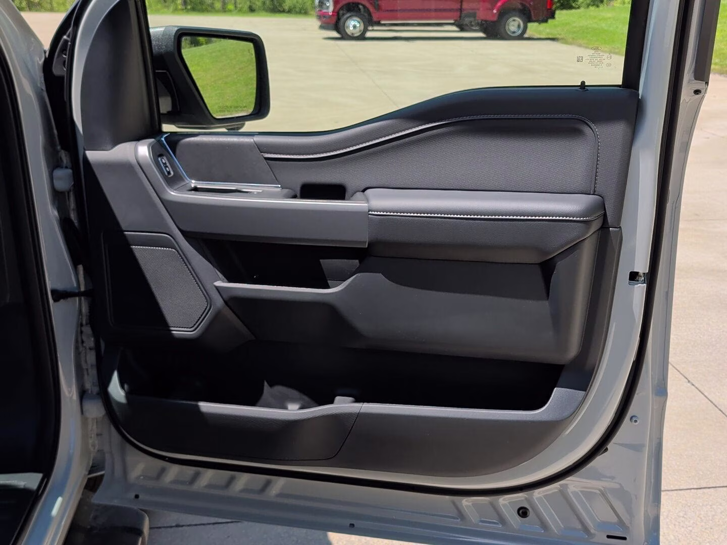 2026 Avalanche Gray Ford F-150 XLT 4X4 Truck