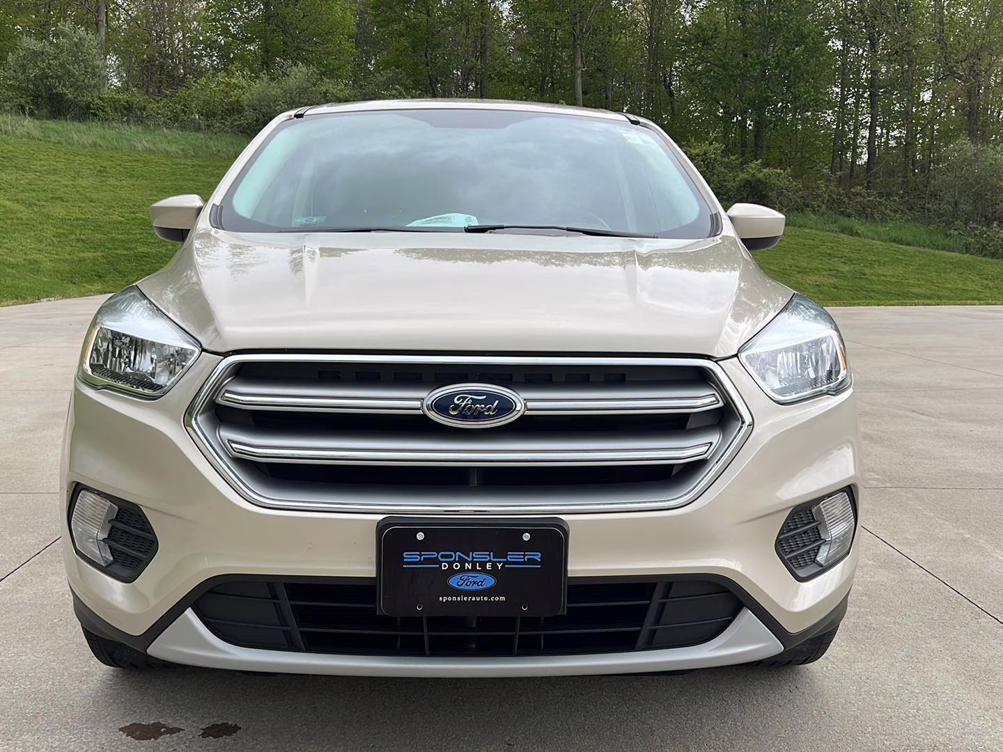 Used 2017 Ford Escape SE with VIN 1FMCU9GD7HUE88782 for sale in Mount Vernon, OH