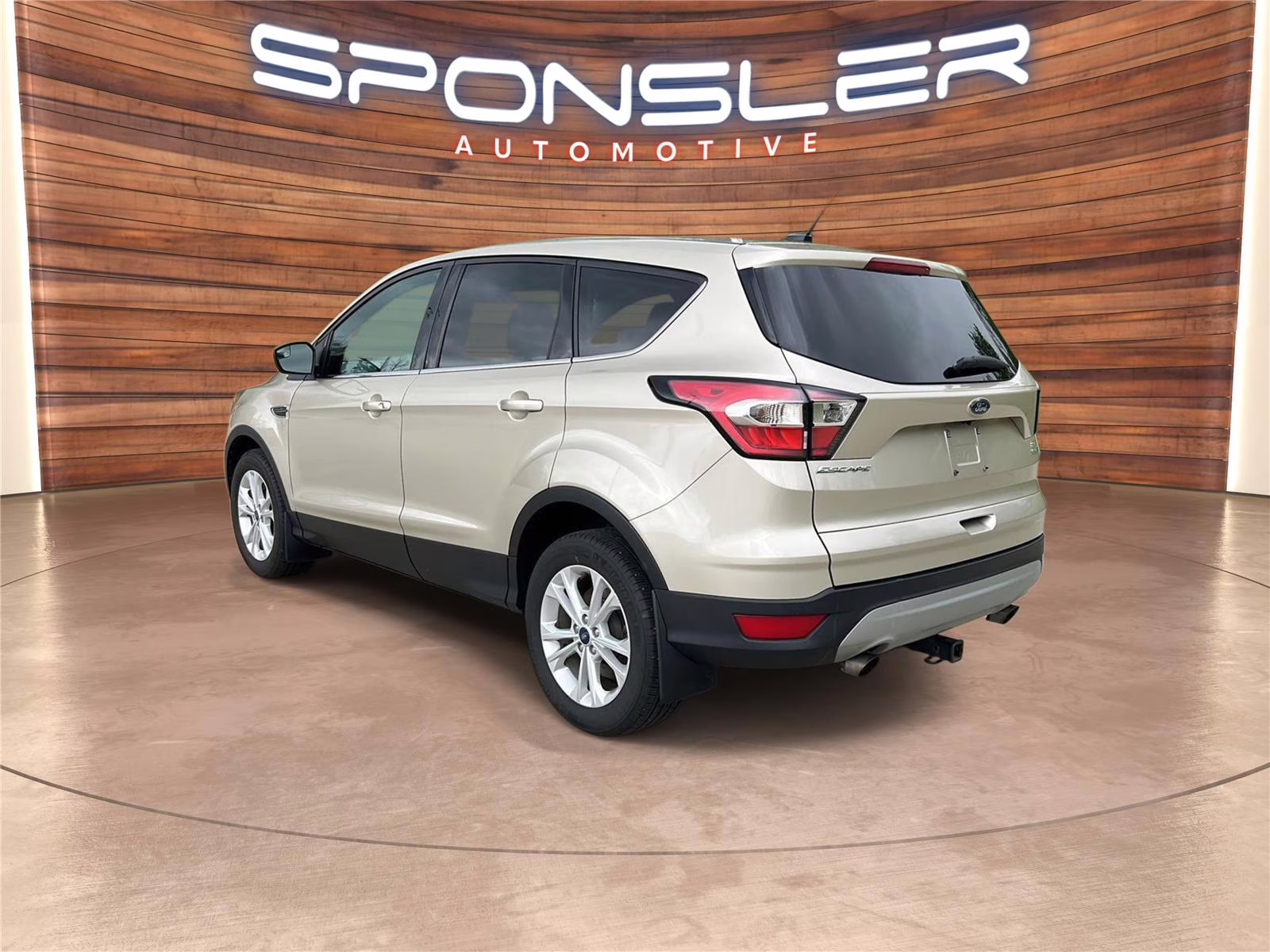 2017 White Gold Ford Escape SE 4X4 SUV