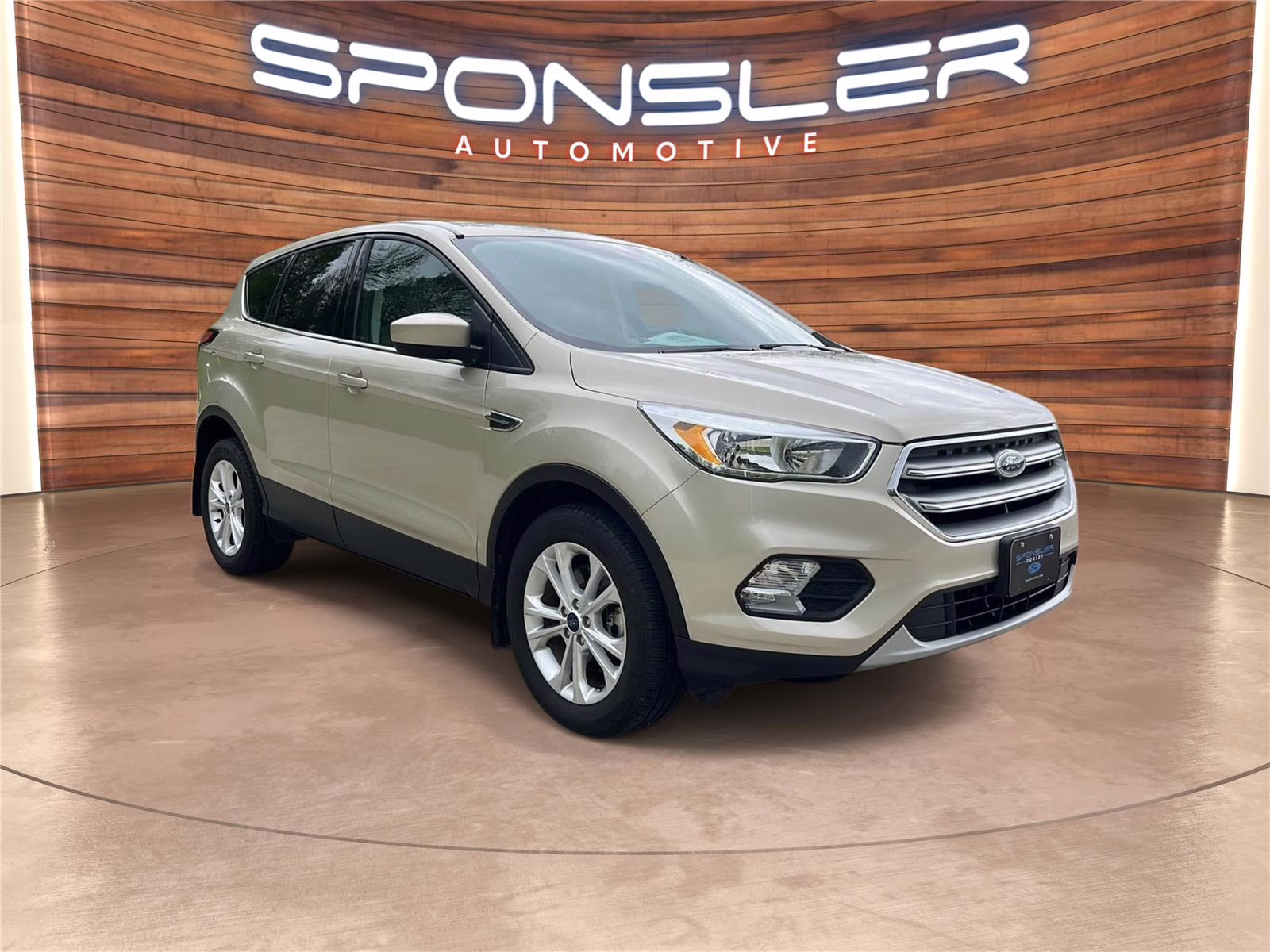 2017 White Gold Ford Escape SE 4X4 SUV