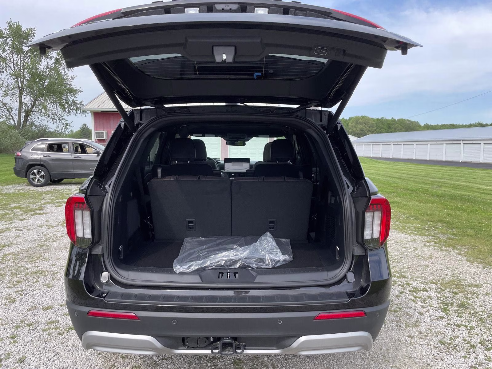 2026 Agate Black Ford Explorer Platinum 4X4 SUV