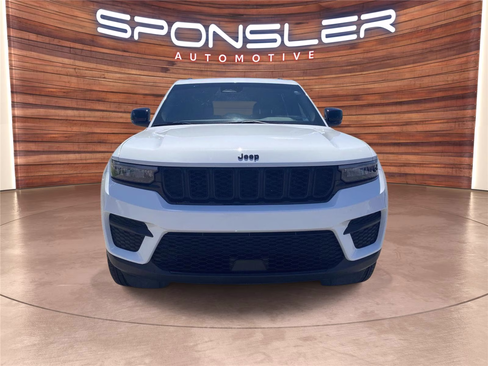 2025 Bright White Clearcoat Jeep Grand Cherokee Altitude 4X4 SUV