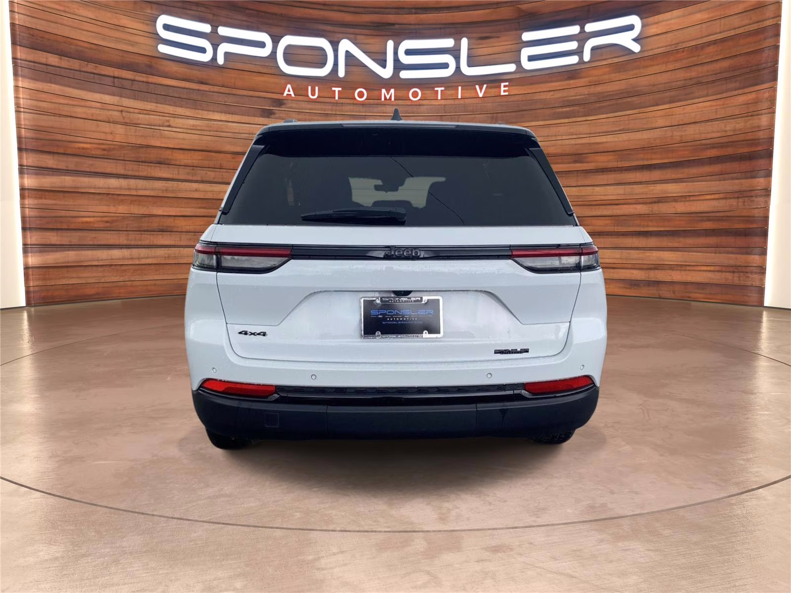 2025 Bright White Clearcoat Jeep Grand Cherokee Altitude 4X4 SUV