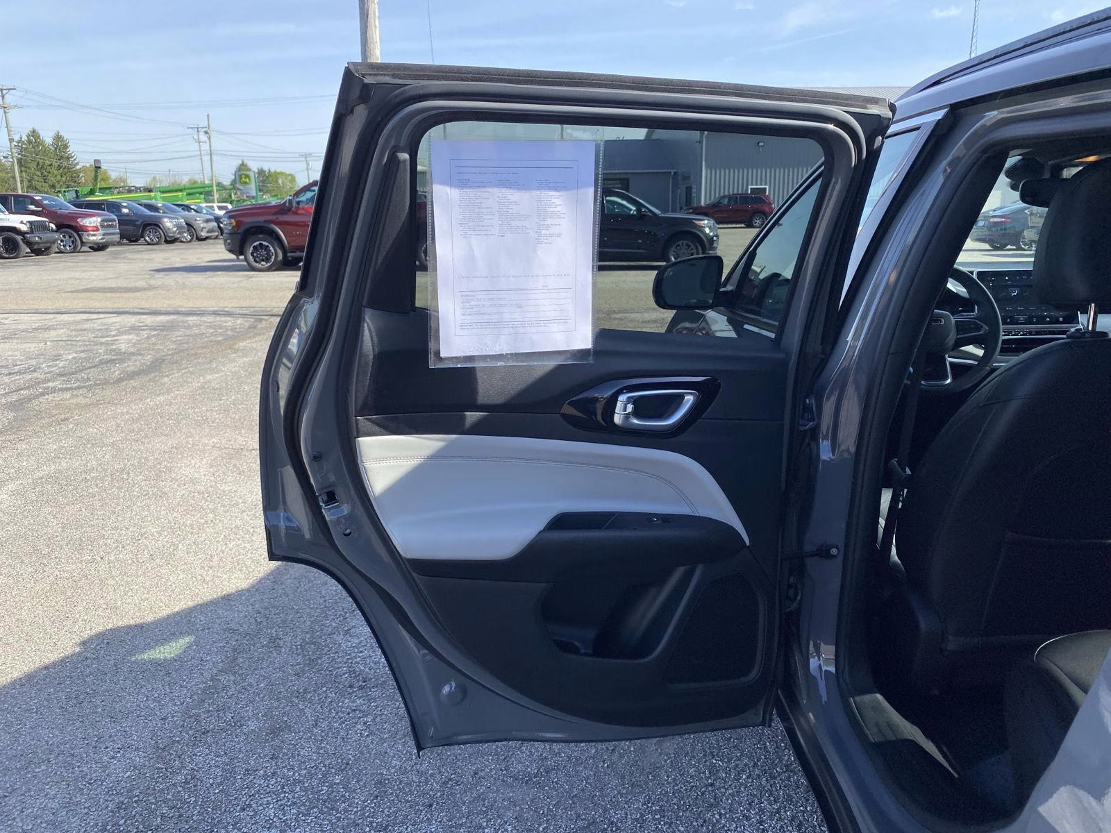 2023 Sting-Gray Clearcoat Jeep Compass Limited 4X4 SUV